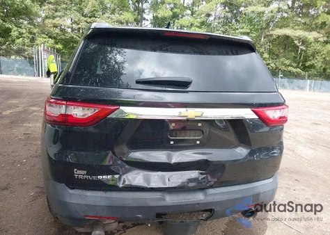 2019 Chevrolet Traverse Ls z USA, uszkodzony, nr VIN 1GNERFKW8KJ140799
